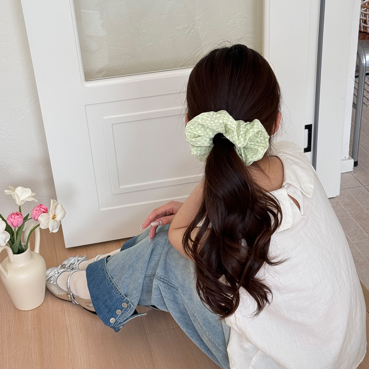 Summer's fresh and cute, colorful polka dot niche hair bands, girlish charm, simple and versatile ponytail hair ties, hair accessories for girls Application Scenario