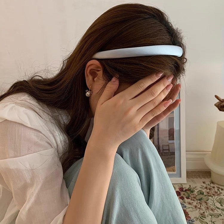 Cool BB blue satin hair band ~ Women's headband for washing face, simple hair clip, Korean headband, hair accessory, hair accessory, hair clip details Picture