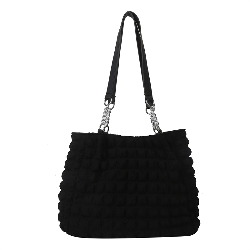 Large-capacity fashionable pleated single-shoulder underarm bag, 2025 new stylish commuter bag, chain hand-held tote bag for women Item Picture