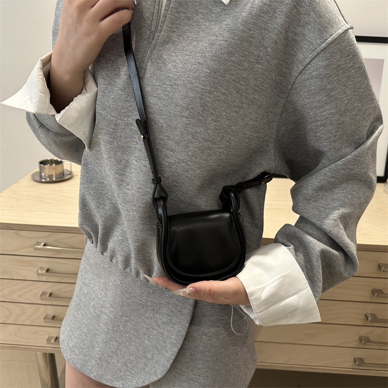 ins' niche new Korean version fashionable solid color handbag, single-shoulder crossbody bag, stylish coin purse Specification drawing