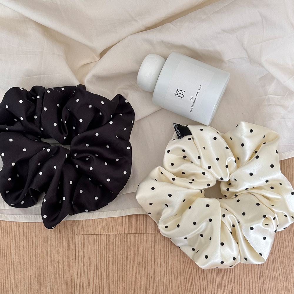 French pearlescent satin polka dot hair band, low ponytail tied hair band, 2025, gentle and elegant high-end large intestine band full figure