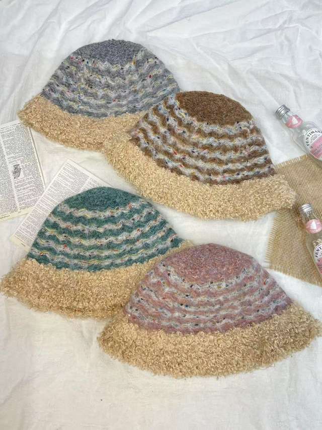 Brand [Sondona] 2025 Bestseller Fashionable and versatile hats, fisherman hats, cute and high-end style, Korean lambskin, warm and thick for autumn and winter, popular knitted plush design, versatile and facial flattering, small ethnic style women's hats