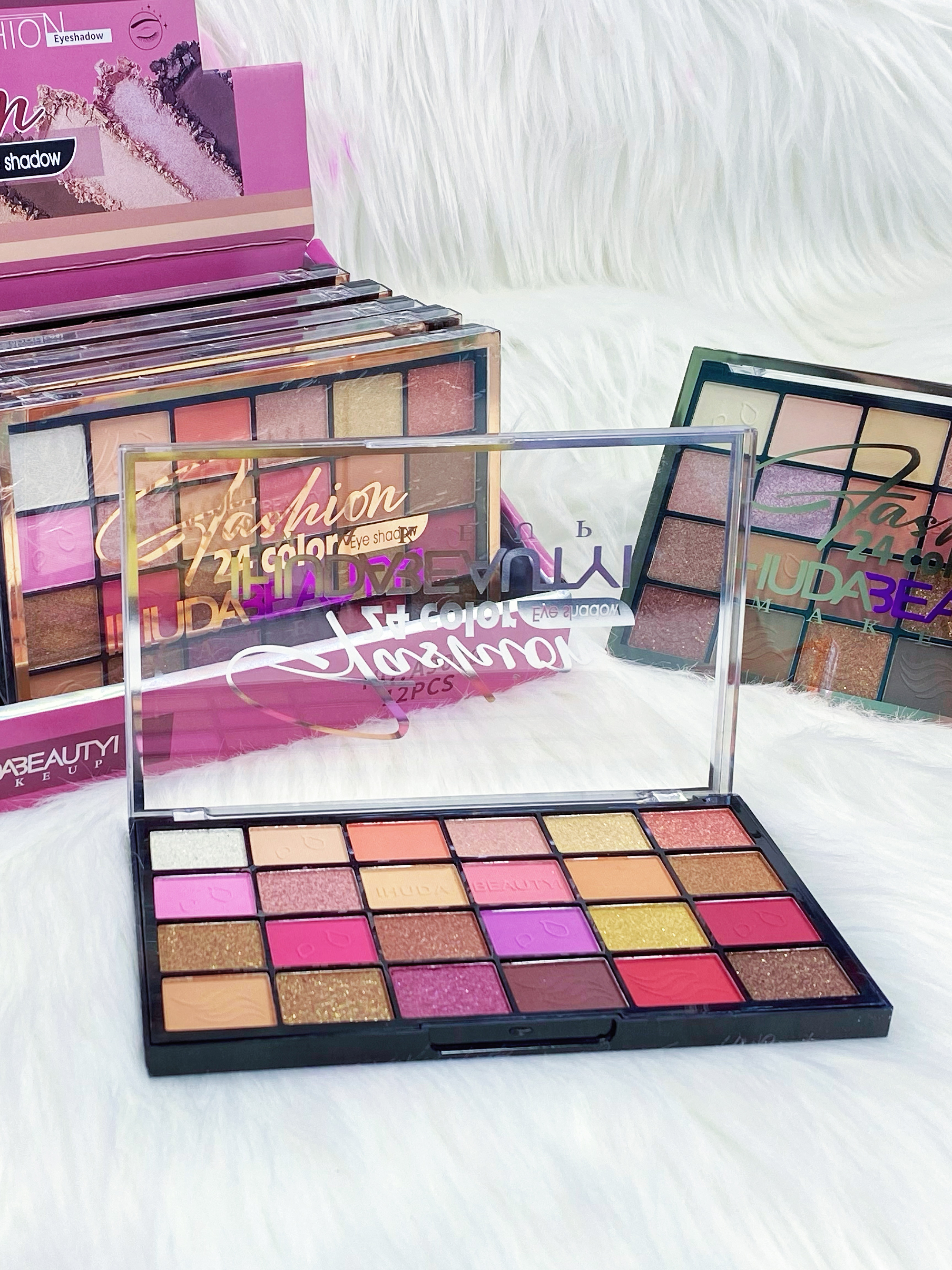 Cross-border eyeshadow IHUDABEAUTYI 24-color eyeshadow powder box, fine powder quality, professional makeup export Specification drawing