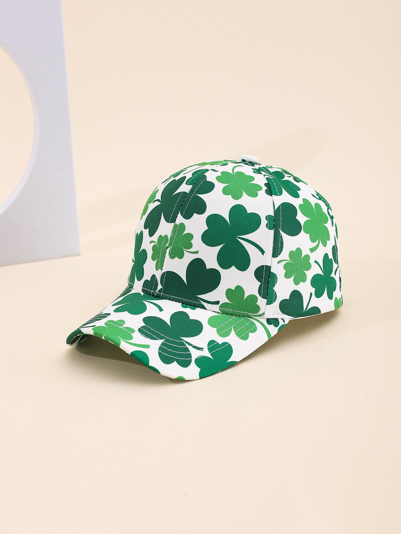 Spring and summer cross-border European and American bestsellers: Lucky four-leaf clover printed baseball caps, outdoor travel sun protection and shading adult baseball caps, adjustable for foreign trade details Picture