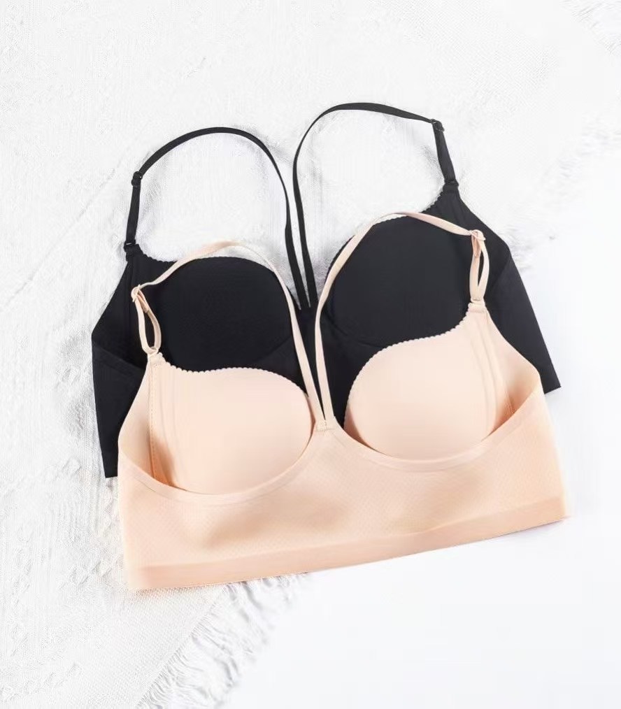 A new type of breathable, back-beauty-boosting, cool and comfortable bra with a front lactation details Picture