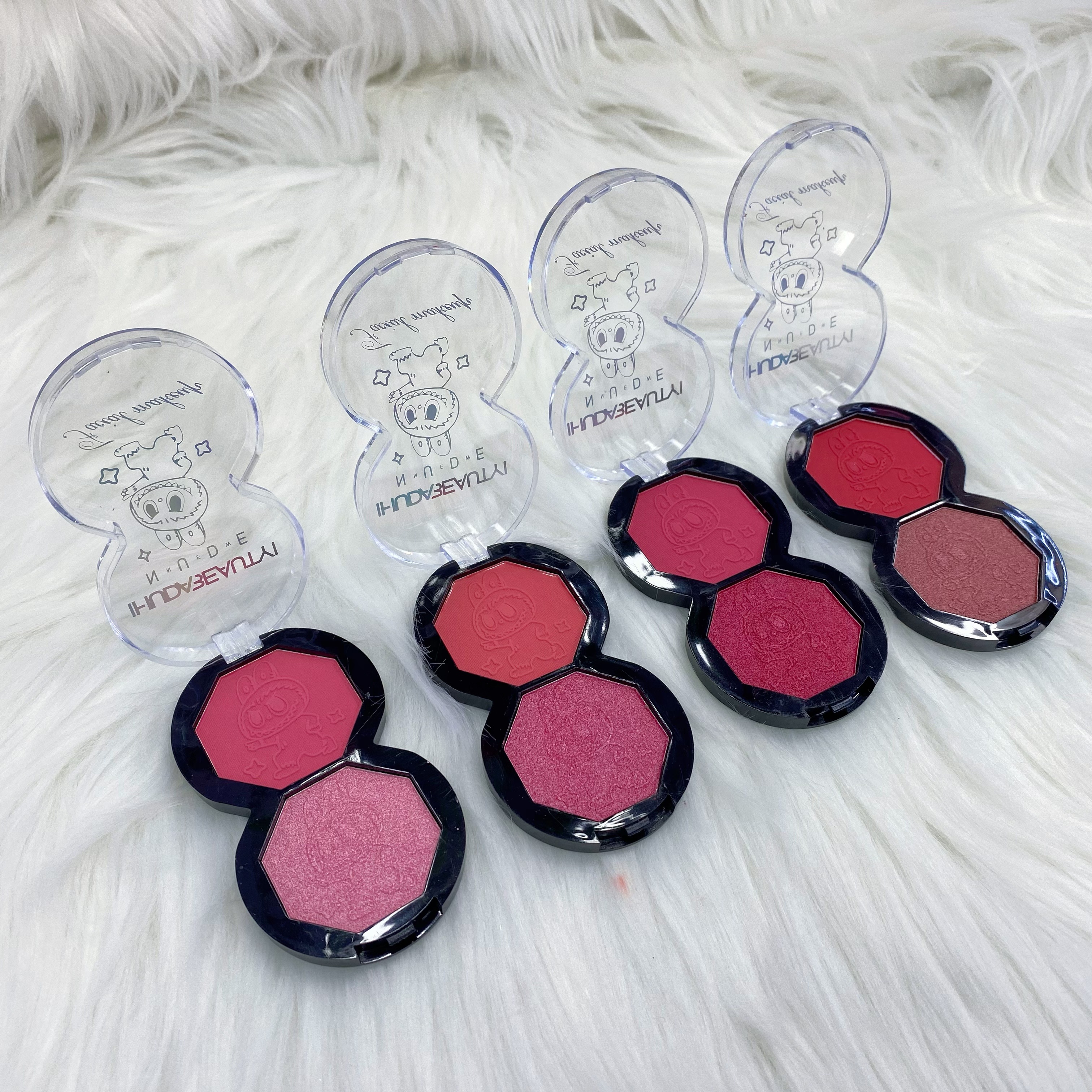 Two-color blush is easy to apply and not prone to smudging. Professional export and foreign trade, with a silky smooth texture Item Picture