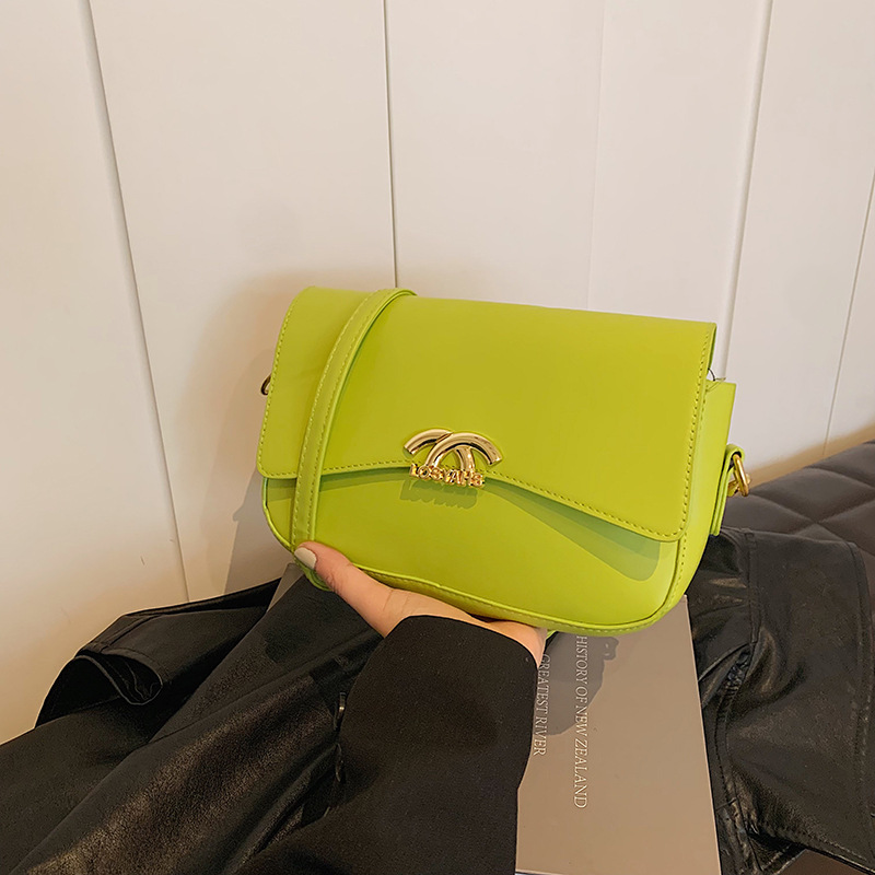 Fashionable and versatile small square bag, new autumn and winter style work and commuting bag, women's bag, simple single-shoulder bag, women's crossbody bag full figure