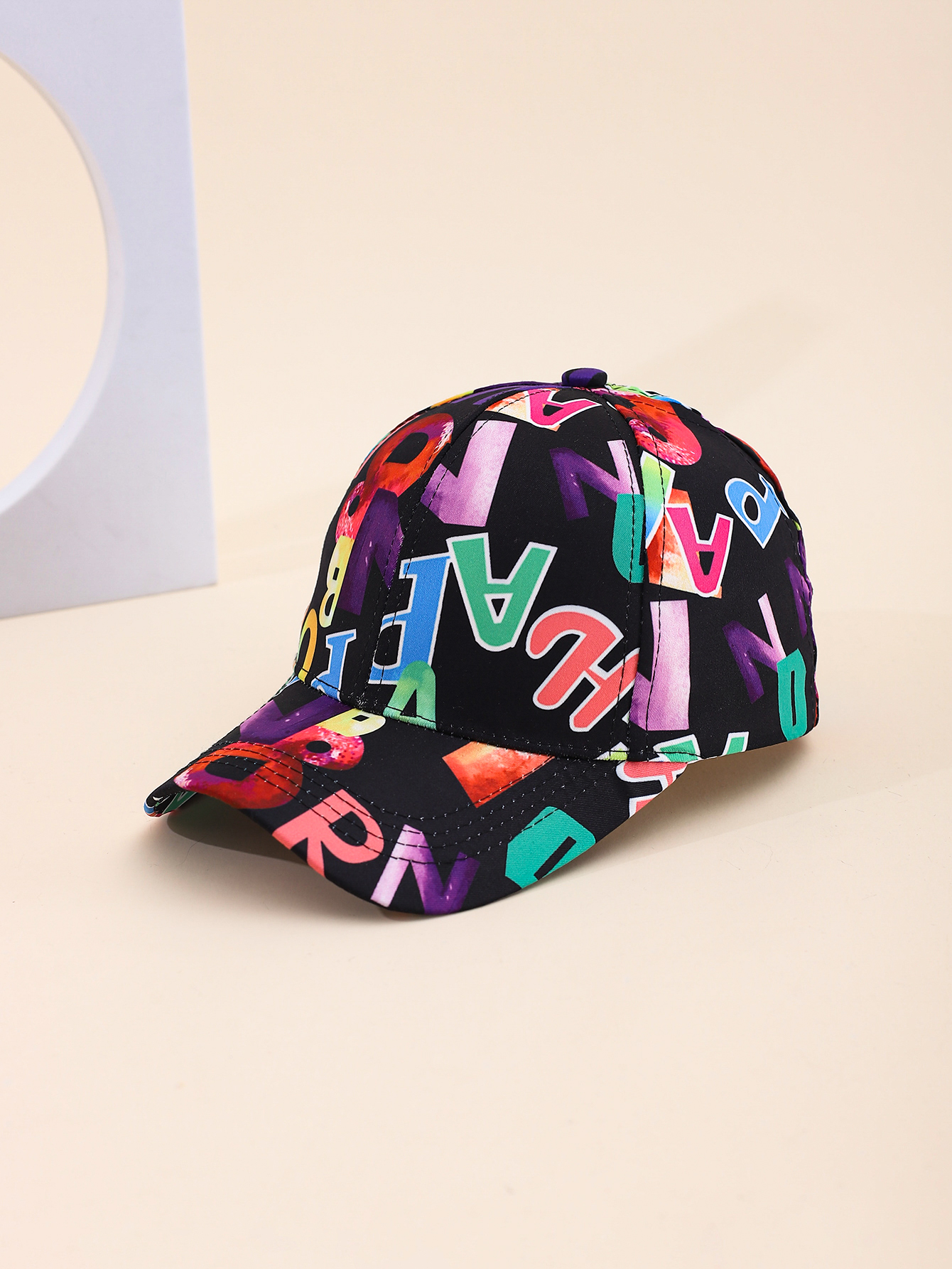 Spring and summer cross-border European and American bestsellers irregular letter printed baseball caps, outdoor travel sun protection and shading adult baseball caps, adjustable for foreign trade Specification drawing