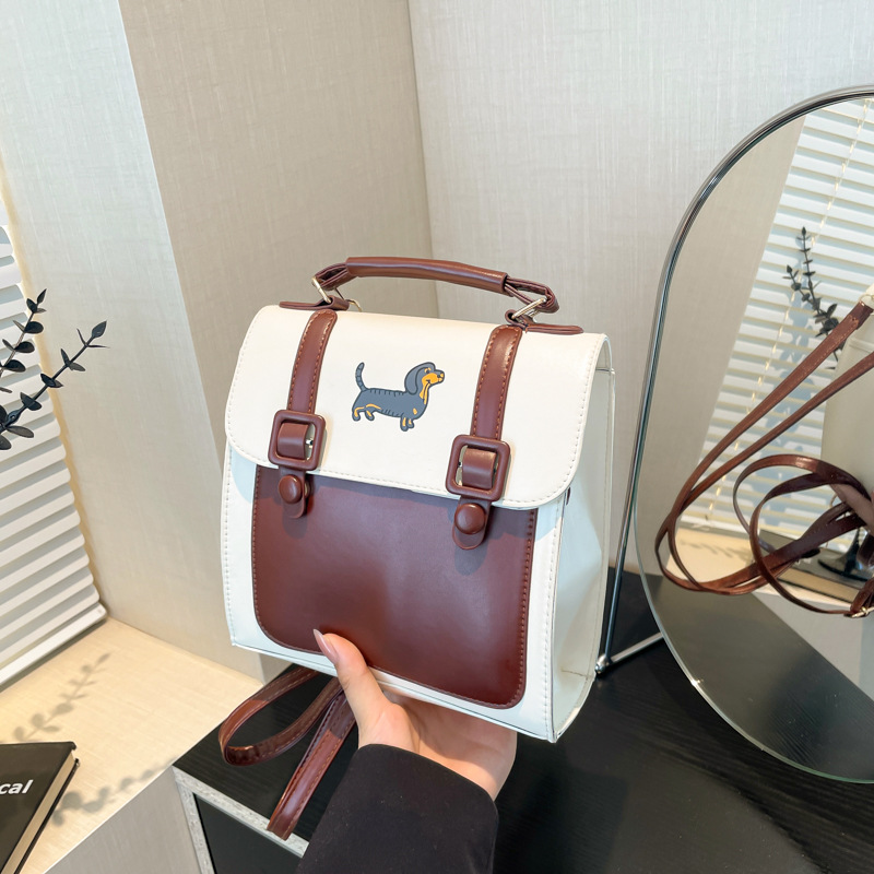 A new 2024 French retro backpack for women, a trendy and versatile single-shoulder bag with a large capacity for commuting full figure