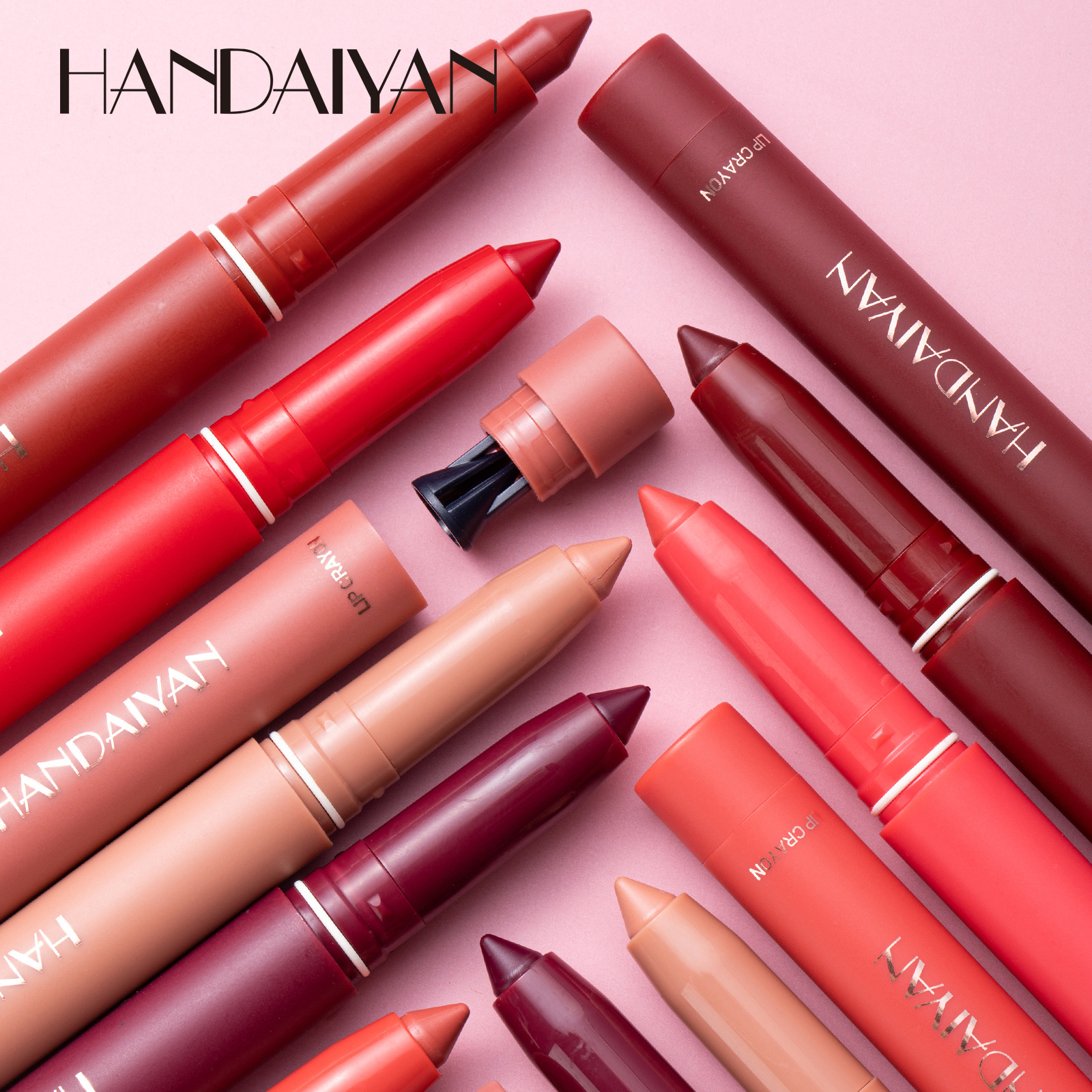 Cross-border 12-color Lip liner pen set, long-lasting non-stick Cup HANDAIYAN, Rotatable and sharpenable dual-purpose lip liner pen set Application Scenario