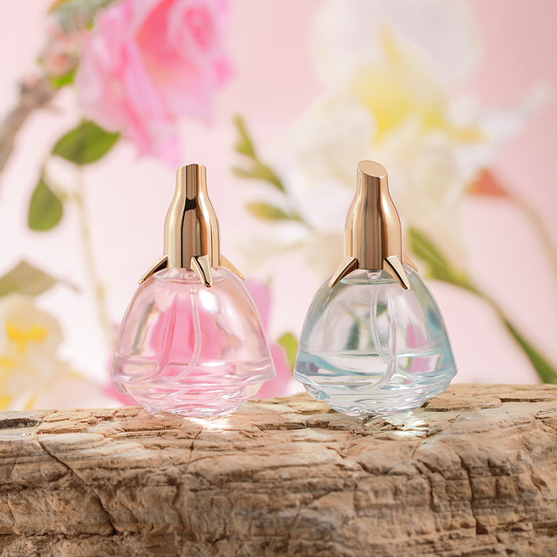 Xiaocheng Yixiang's new women's perfume, Blue Rose Fragrance, Douyin Bestseller, student perfume wholesale 50ML Application Scenario