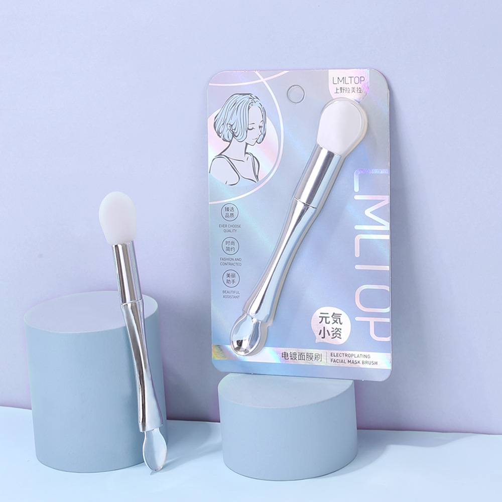 LMLTOP electroplated mask brush with spoon, dual-head, dual-purpose, mud film application, film mixing brush, mask stick TOP-056 Application Scenario