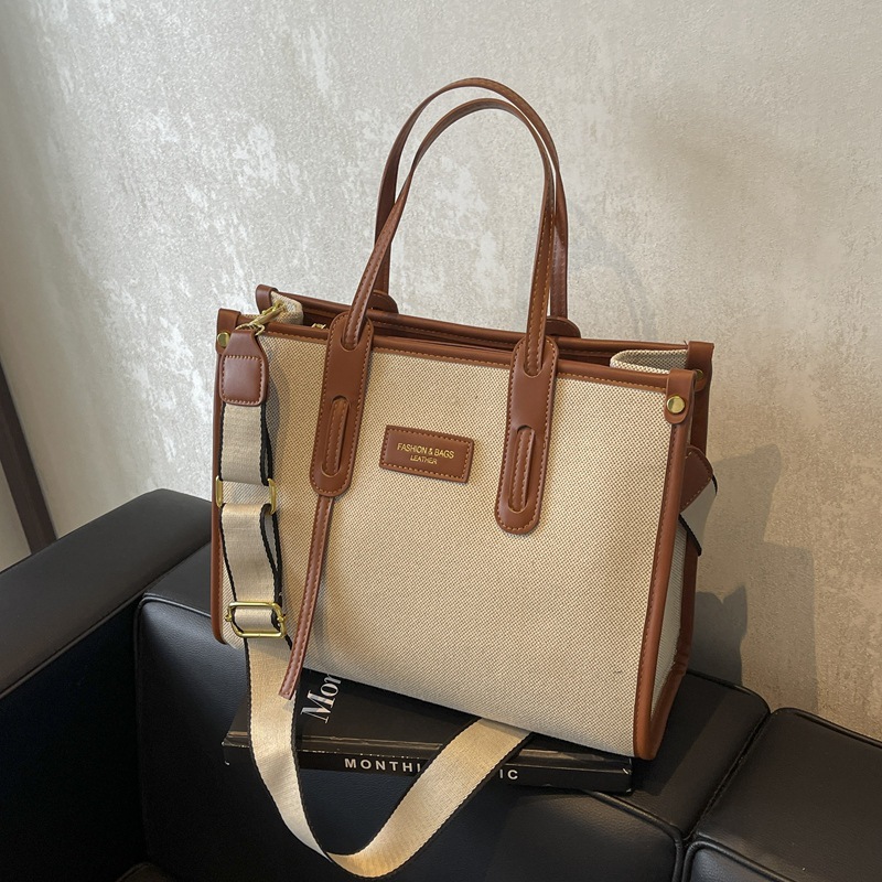 A new 2024 popular and versatile crossbody bag for women's commuting, a stylish tote bag full figure