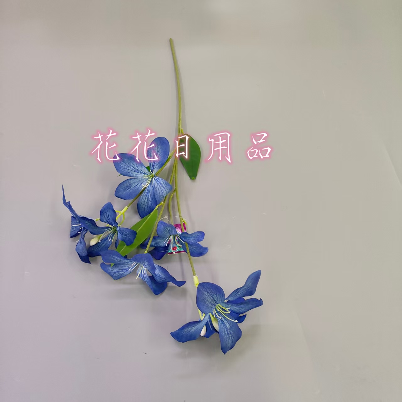 Artificial flowers, fake flowers, bonsai, single small lotus flower arrangements, vases, wall hangings and other decorative items details Picture