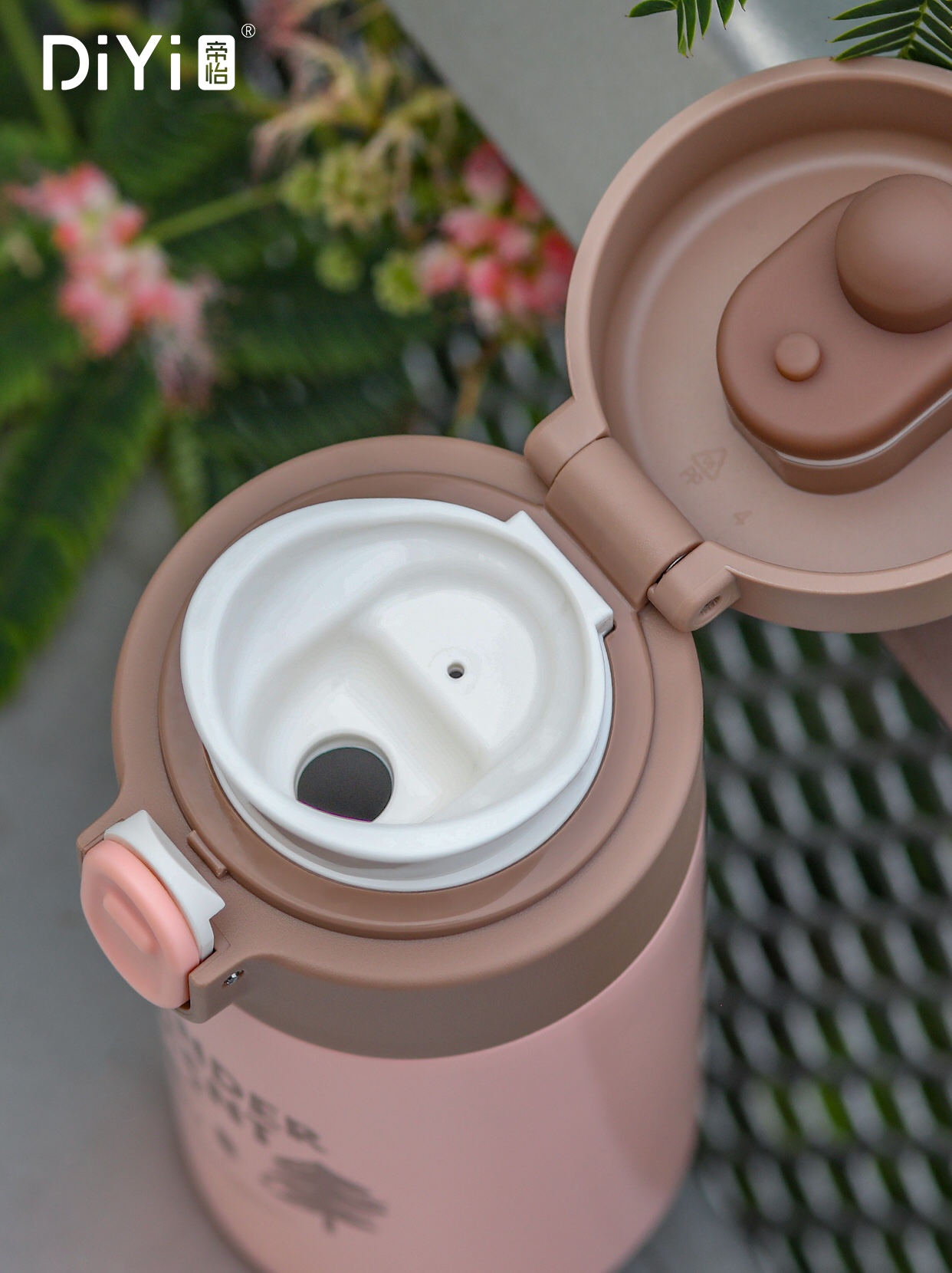 城市喧嚣，追逐理想⛺️DY-BW1016帝怡山野弹跳杯280ml,内316外304不锈钢，直饮饮水口。详情7