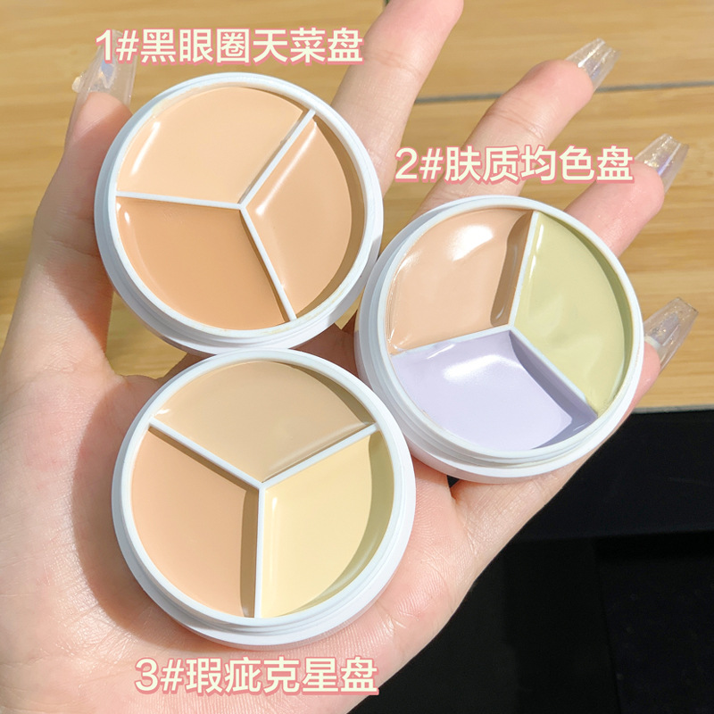 xixi Cleansing and Makeup Holding Three-color Concealer for Facial coverage of spots, acne marks, tear troughs and dark circles D-457 full figure
