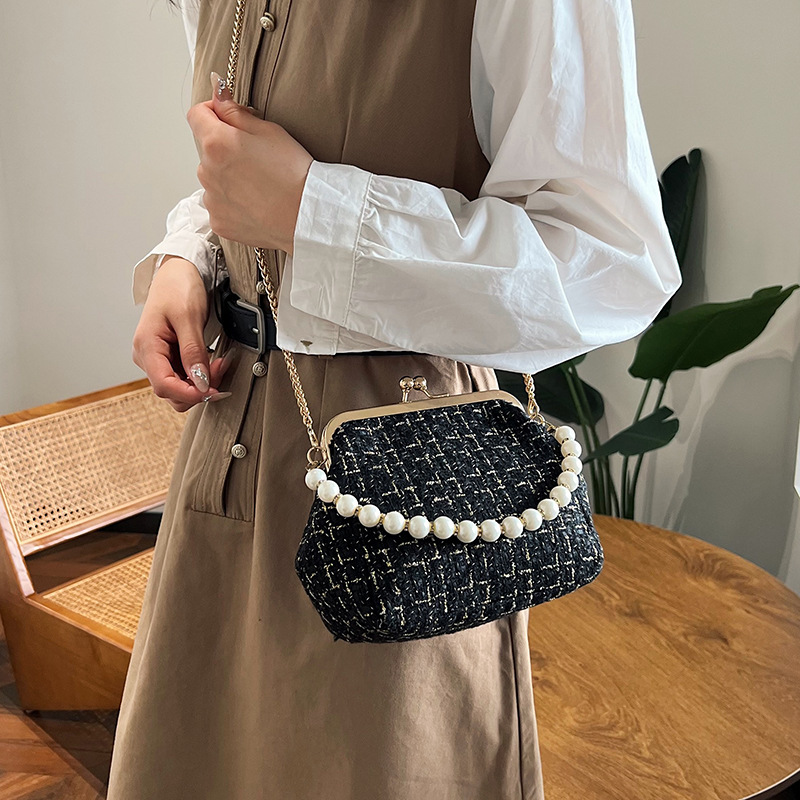 Cross-border texture checkered small bag for women's autumn 2024 new trendy and fashionable knitted chain crossbody bag, shell bag Specification drawing