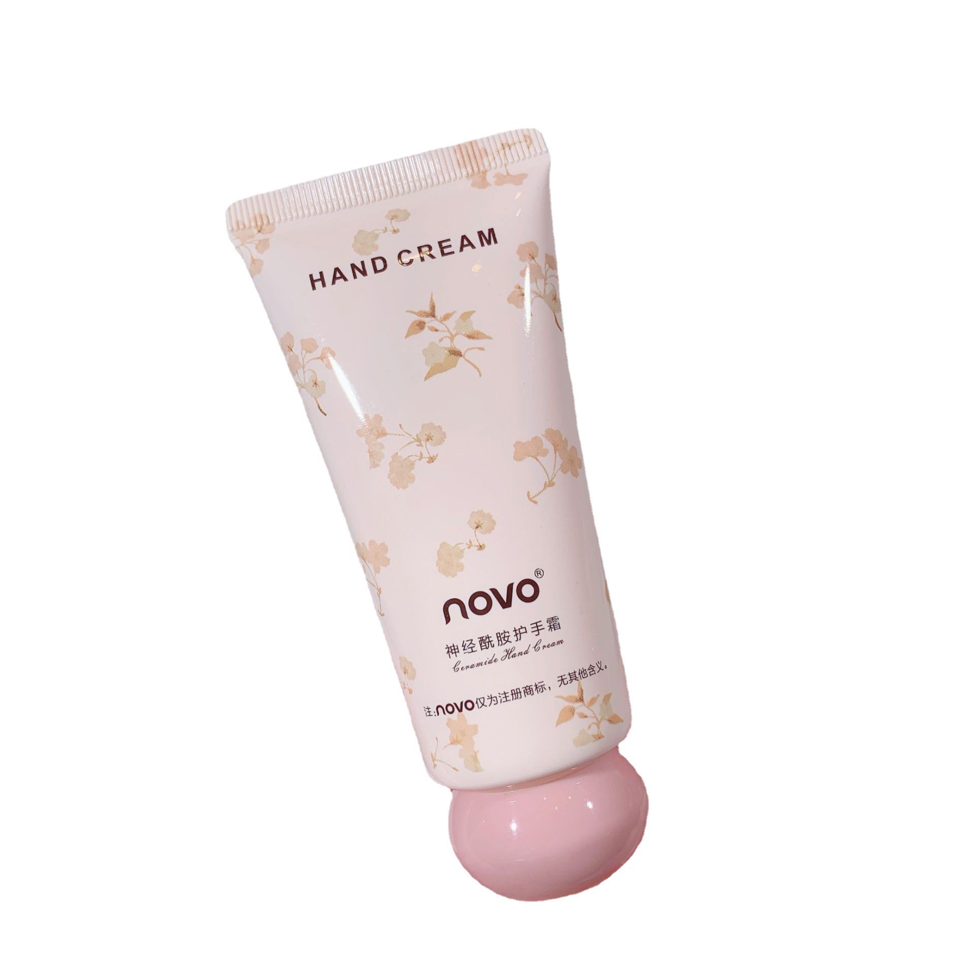 NOVO hand cream is naturally moisturizing, hydrating and hydrating. It is refreshing and non-greasy in autumn and winter. It is small, portable and affordable for students Item Picture