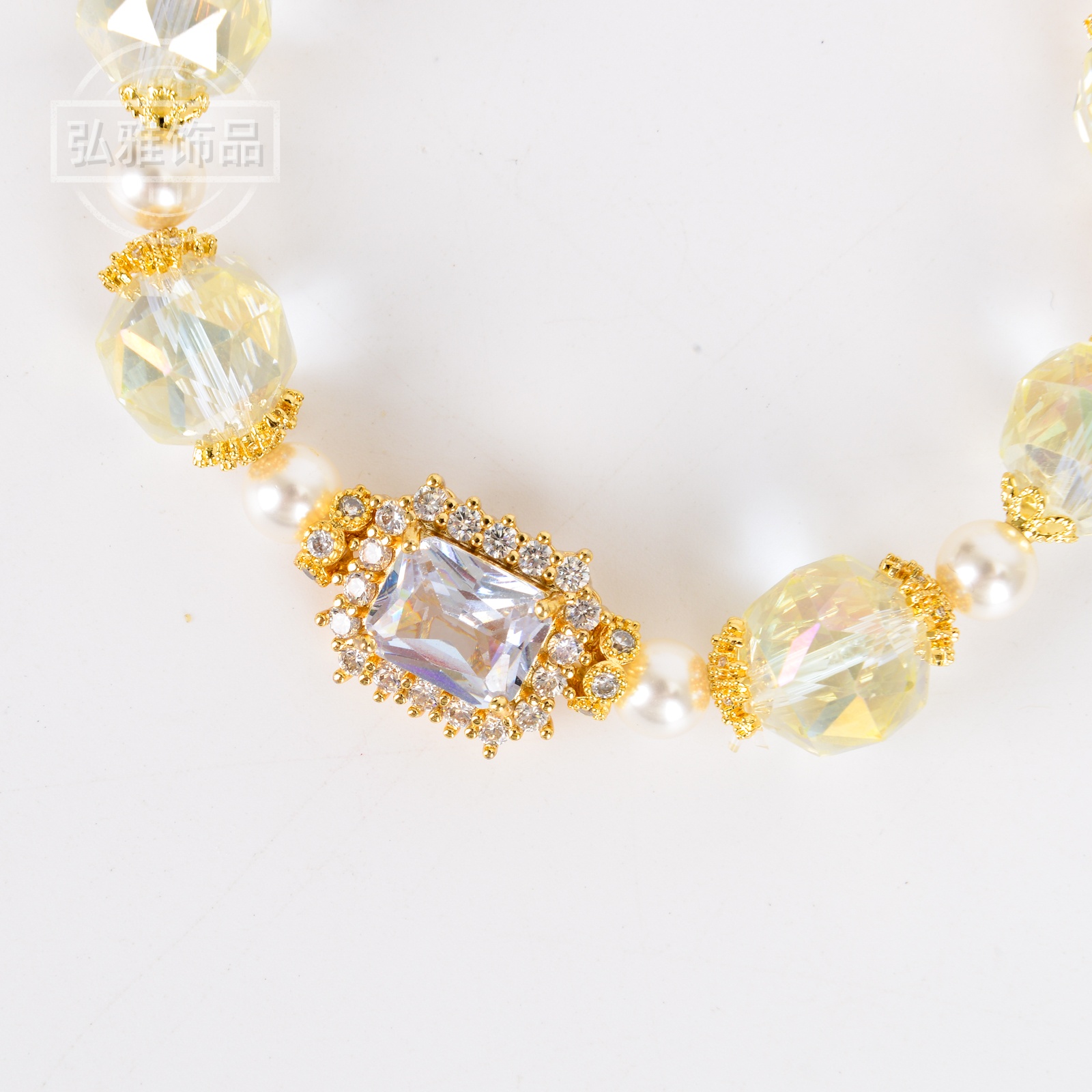 New Chinese-style crystal bracelet for women, light luxury, niche, simple and fresh Austrian crystal bracelet jewelry Application Scenario