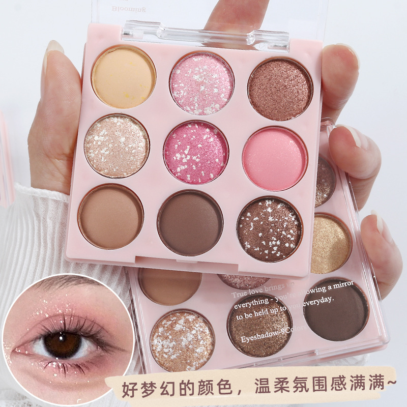Ice cream eyeshadow palette, pure nine-color pearlescent, matte, glossy, ground color, glitter, sequins, beginner's blush, high-gloss nine-grid Application Scenario
