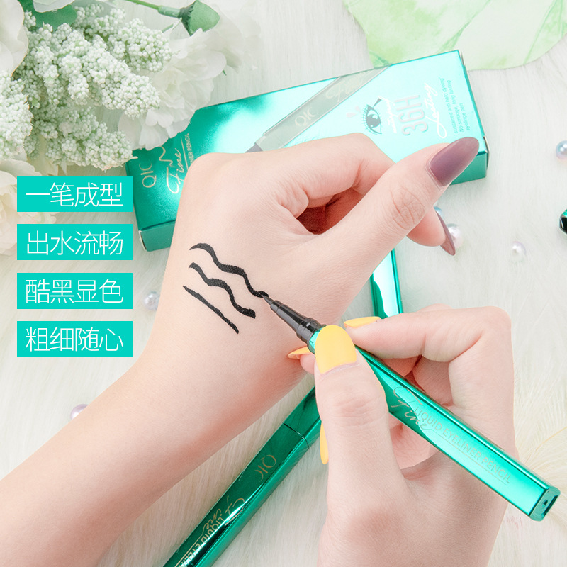 Beauty waterproof and non-smudging eyeliner pen for beginners, smooth and slender eyeliner liquid pen, cosmetics wholesale factory direct sales Application Scenario