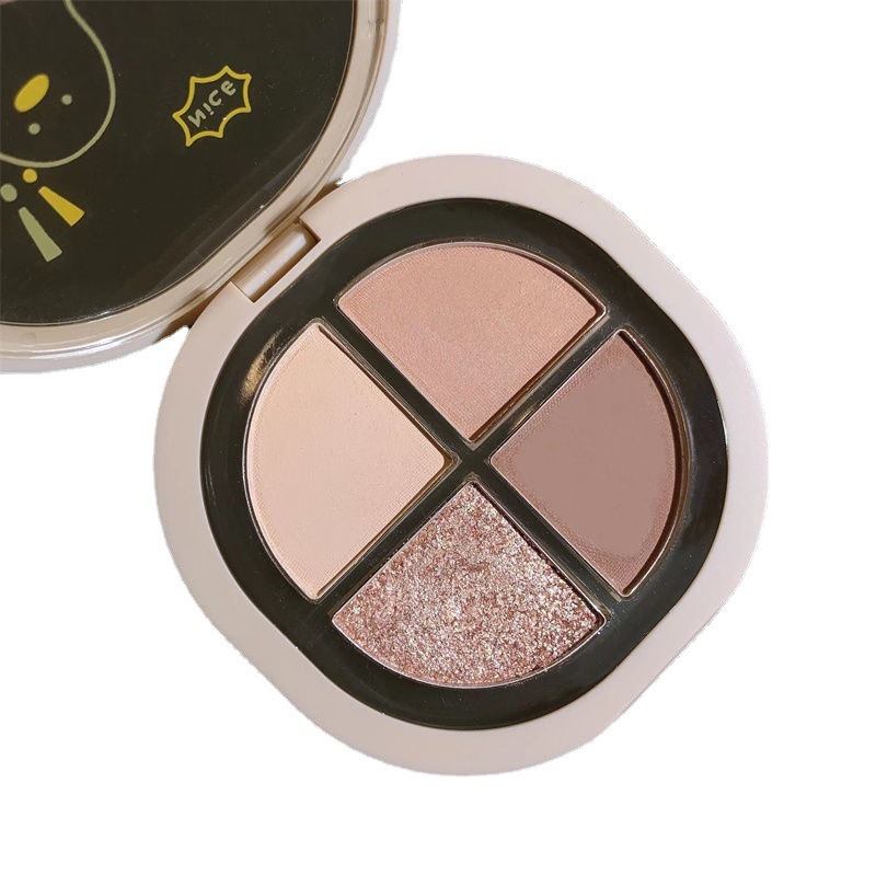 NOVO's dynamic and soft four-color eyeshadow palette features a pearlescent and matte finish with a fine sheen and no smudiness. It is a gentle pink and purple taro paste eyeshadow Item Picture