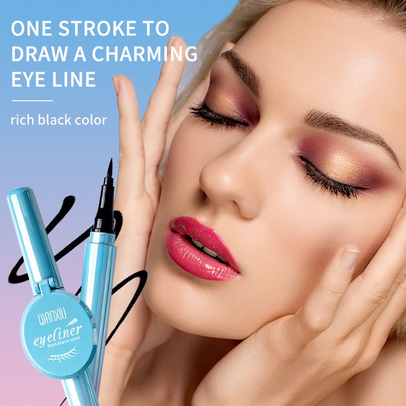 QIANXIU's best-selling liquid eyeliner from Europe and America is waterproof, sweat-proof and non-smudge. It dries quickly and forms black eyeliner in one stroke details Picture