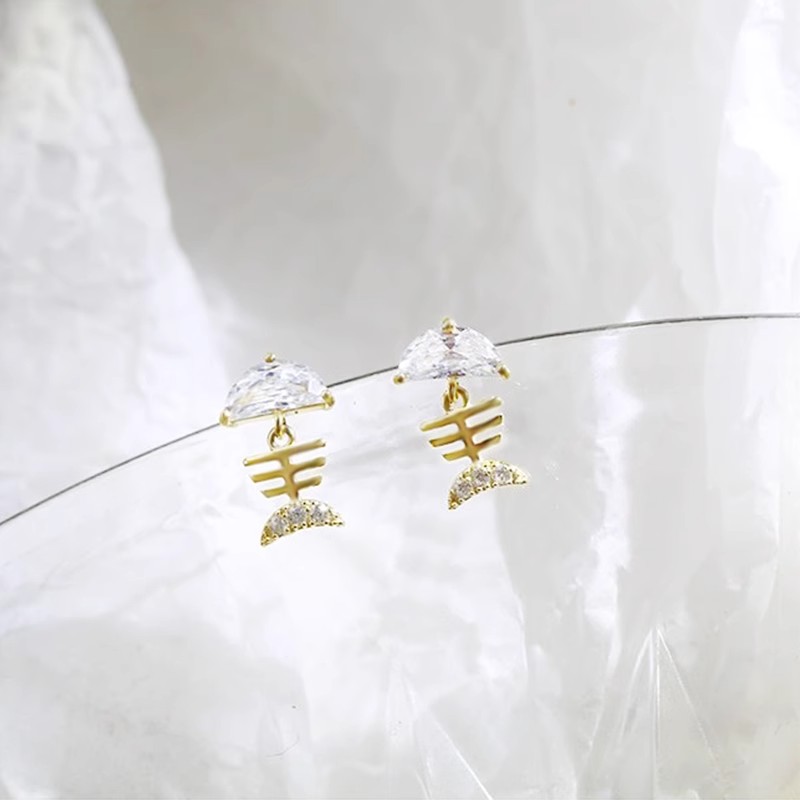 Xuhui brand exquisite and light luxury copper plated with real gold and zircon inlaid 925 silver needle fishbone luxurious design fashionable stud earrings Specification drawing