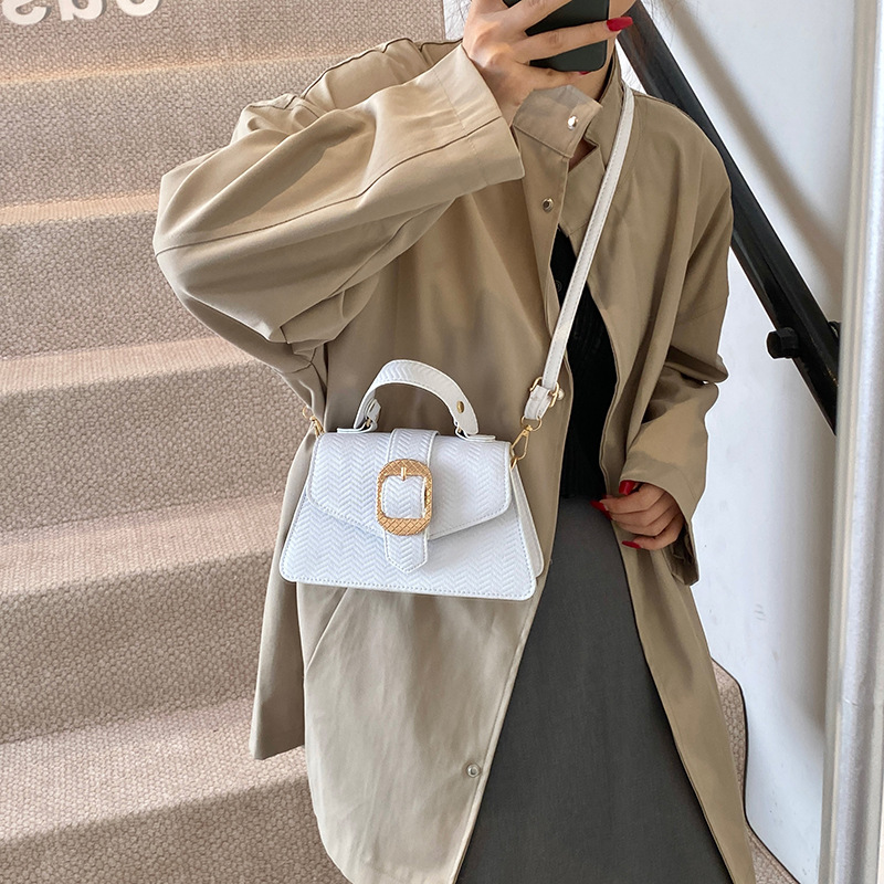 Cross-border wholesale niche design commuter crossbody bag for women 2024, fashionable and versatile women's single-shoulder armpit small square bag Specification drawing
