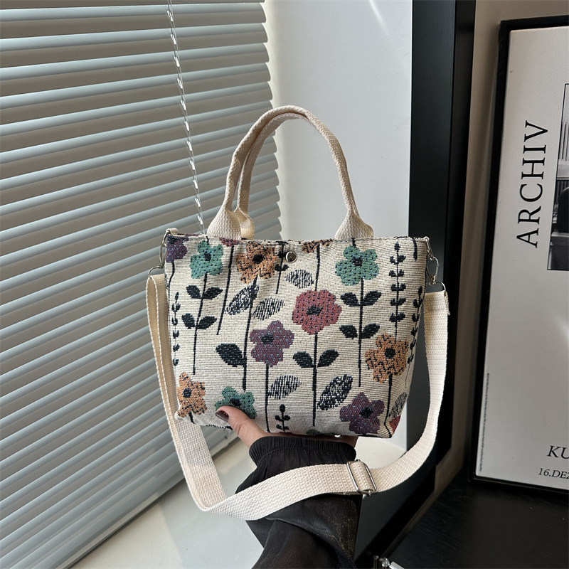 Canvas bag for women 2024 New large-capacity handbag, printed tote bag, niche design, artistic single-shoulder bag for work full figure