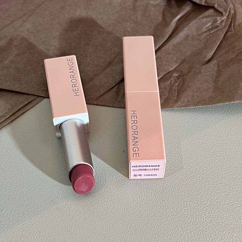 HERORANGE~ Just sleep for five more minutes. The powder mist magnet buckle lipstick makes the skin look fairer. The matte and long-lasting lip gloss is affordable for female students Specification drawing