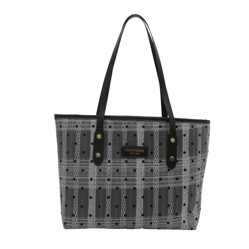 Fashionable large-capacity tote bag for women, new autumn 2024 collection, casual retro single-shoulder bag, commuter handbag, cross-border bag Item Picture