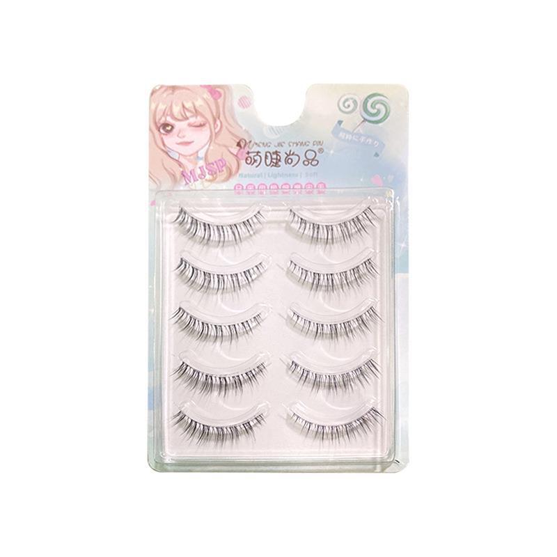 Mengjie Shangpin Transparent Stem Mom's natural-looking eyelash extension at the outer corner of the eye, natural, realistic, soft and comfortable eyelash Application Scenario