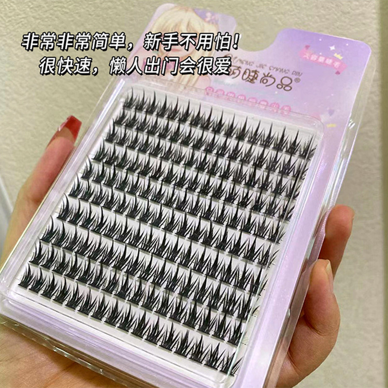 Mengjie Shangpin Wheat Ear Eyelash Book: 10 rows of large-capacity tapered false eyelashes, naturally thick and photogenic comic eyelashes Application Scenario