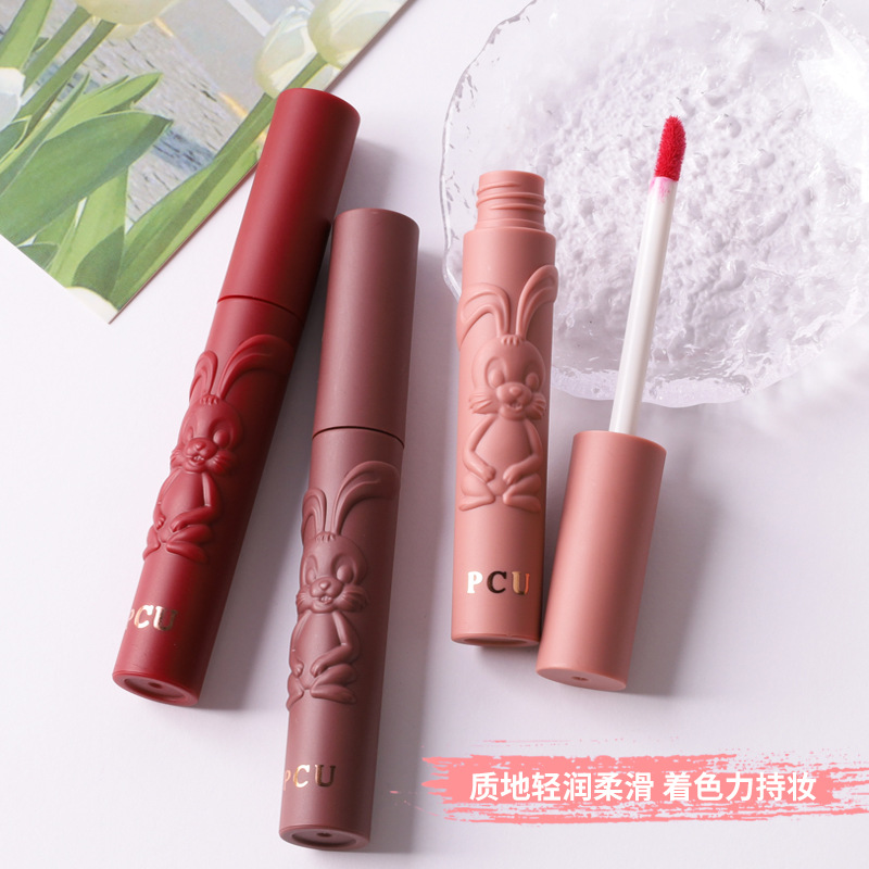 PCU Black Rabbit Embossed Matte Air Lip Gloss Velvet Matte Non-Stick Cup Milk Cream Lip Paste does not dry out, whitening lip makeup Item Picture