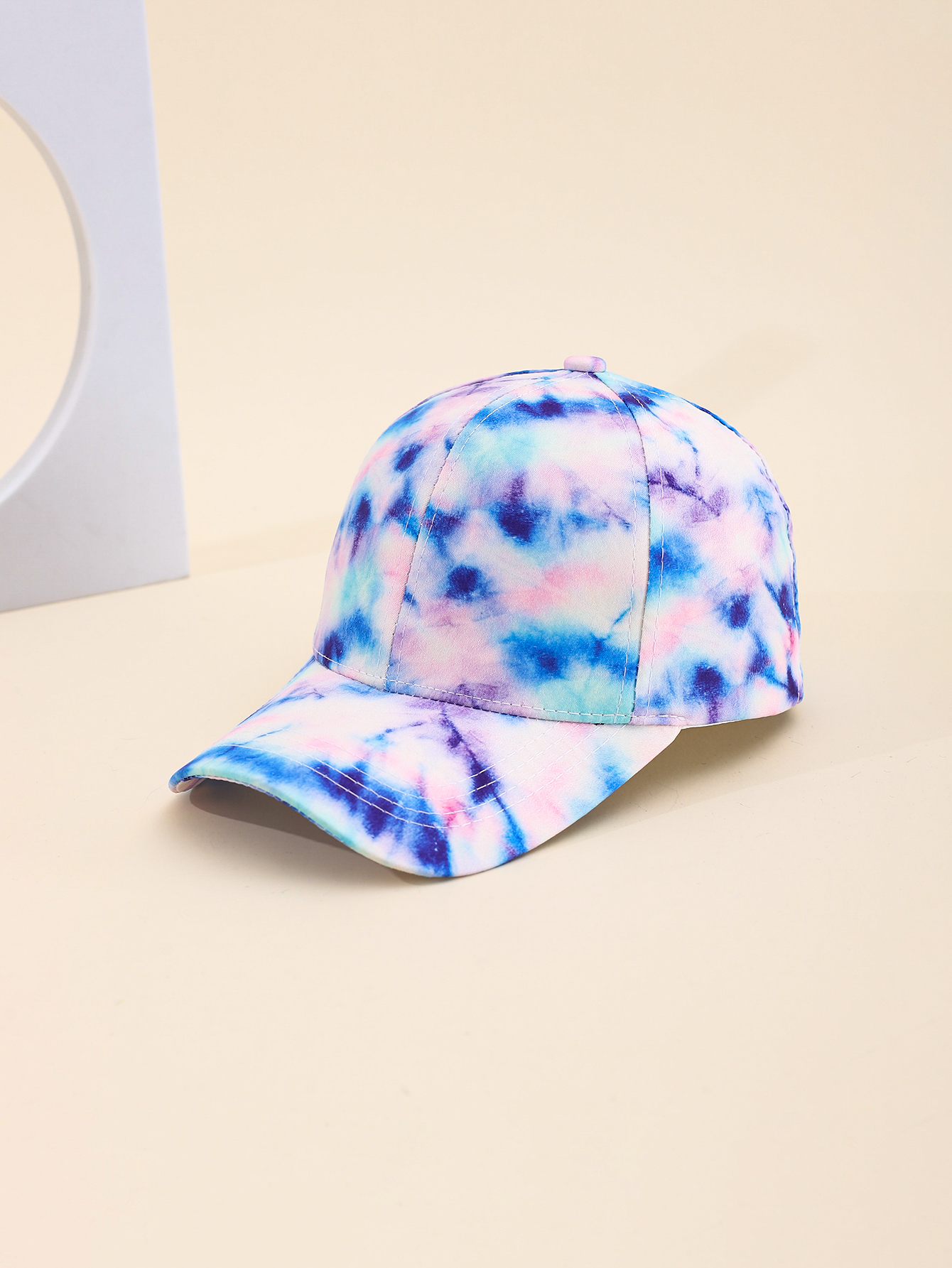 Spring and summer cross-border European and American bestsellers: Lucky four-leaf clover tie-dye graffiti gradient printed baseball caps, outdoor travel sun protection and shading adult baseball caps, adjustable for foreign trade Item Picture