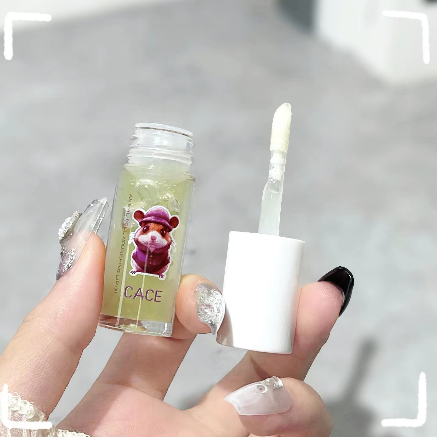 CACE Animal Doll Lip Oil Moisturizes and hydrates, nourishing lip lotion protects lips, reduces lip lines, and makes lips plump. Cross-border wholesale Specification drawing