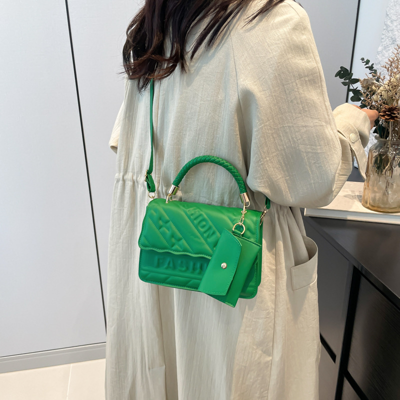 Ladies' candy-colored stylish handbag, 2024 autumn new ins single-shoulder crossbody bag, stylish embossed small square bag details Picture
