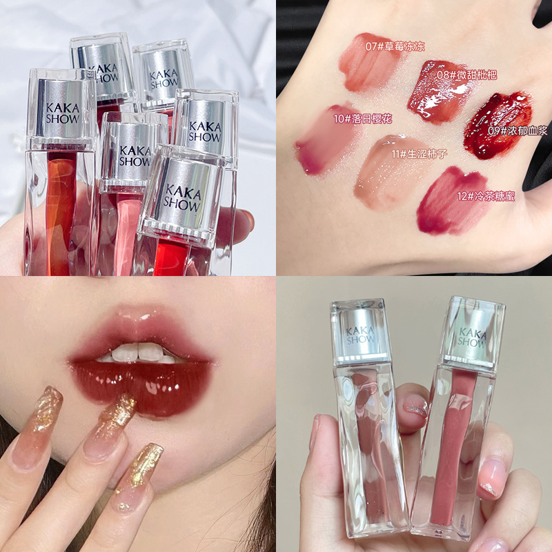 kakashow Transparent Water Mirror Lip Gloss is a clear and moisturizing matte lip gloss for students at an affordable price Application Scenario