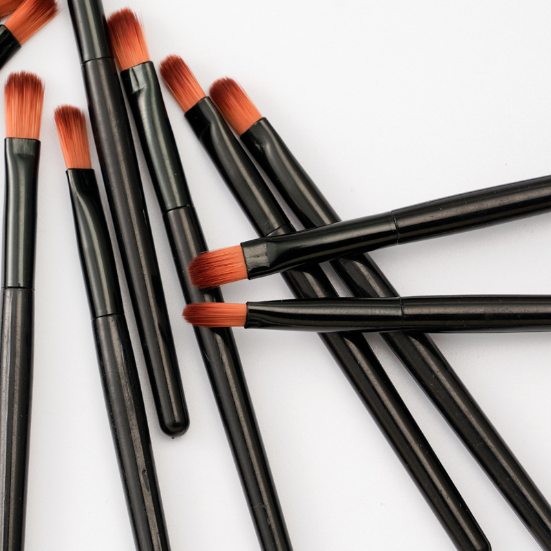 Manufacturer's in-stock single eyeshadow brushes, smudging brushes, eye brushes, beginner makeup brushes, cross-border beauty tools wholesale full figure