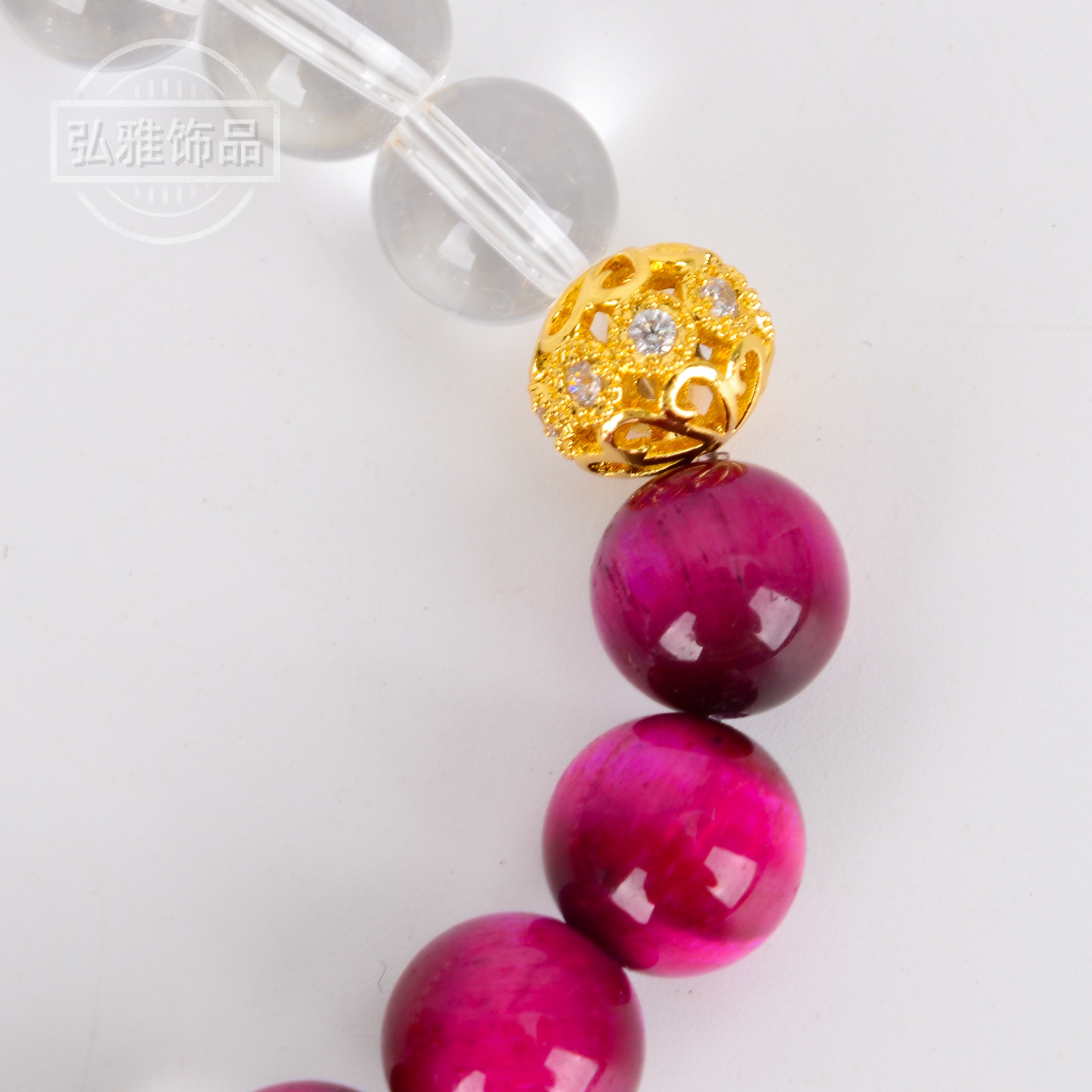 Natural white crystal bracelet for women, light luxury, niche, lightweight and versatile. Rose red tiger's eye stone bracelet as a perfect accessory for your best friend Application Scenario