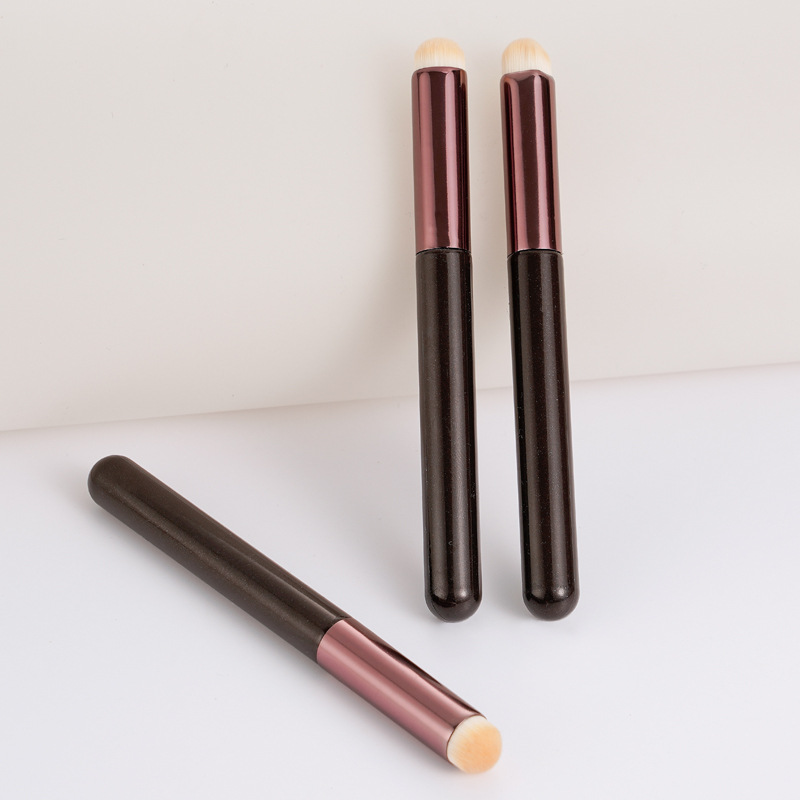 Round-head lip brush, beauty brush, round-head brush, lipstick, smudging brush, concealer brush, portable lip makeup brush manufacturer wholesale full figure