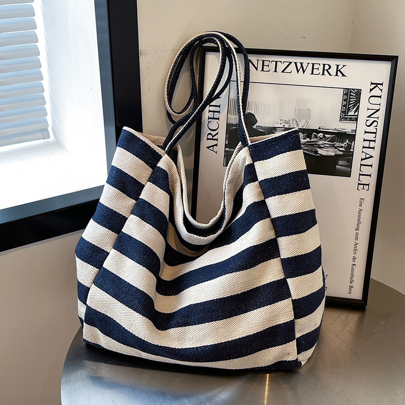Laid-back striped canvas bag, Korean ins artistic color-blocking tote bag, large-capacity single-shoulder bag, shopping bag, large bag full figure