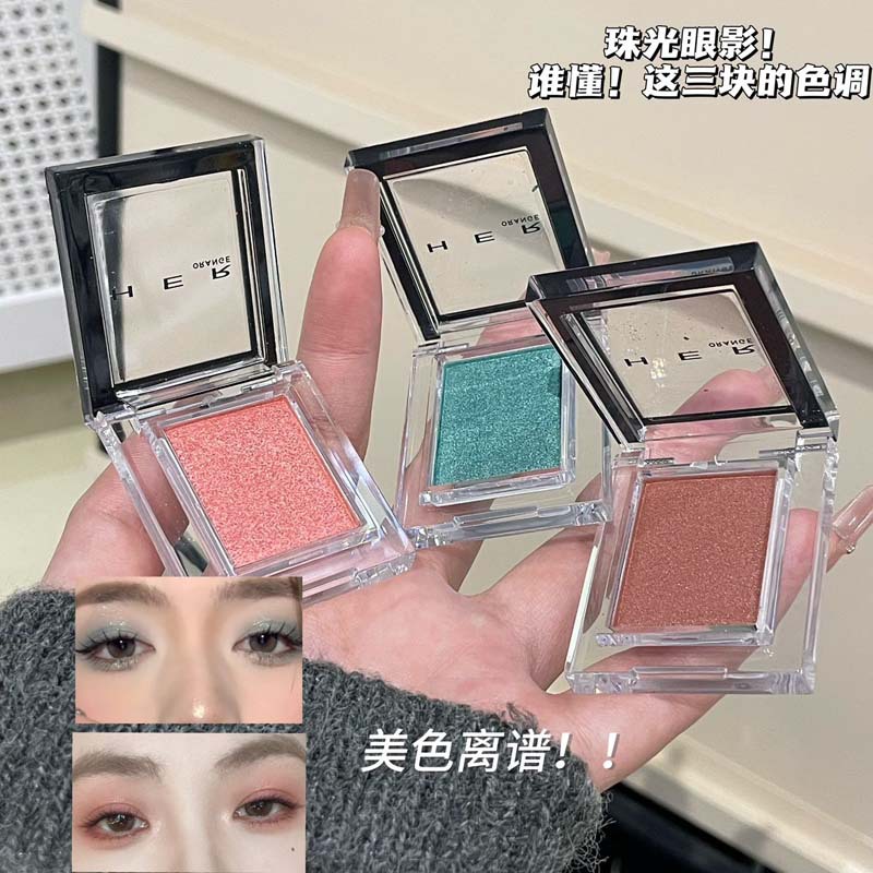 HERORANGE~ Starry monochrome eyeshadow with sparkling and sparkling luster, brightening the undereye with a high-gloss fine glitter eyeshadow details Picture