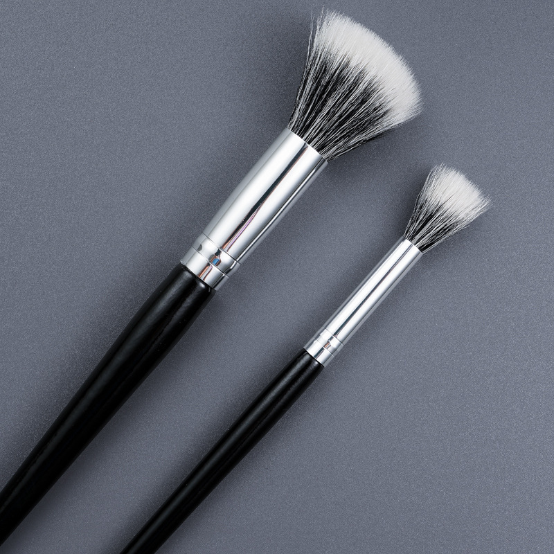 Cangzhou Xiguangfeng wool dot color brush, animal hair soft hair Blush brush, single makeup brush, makeup brush wholesale new style Specification drawing