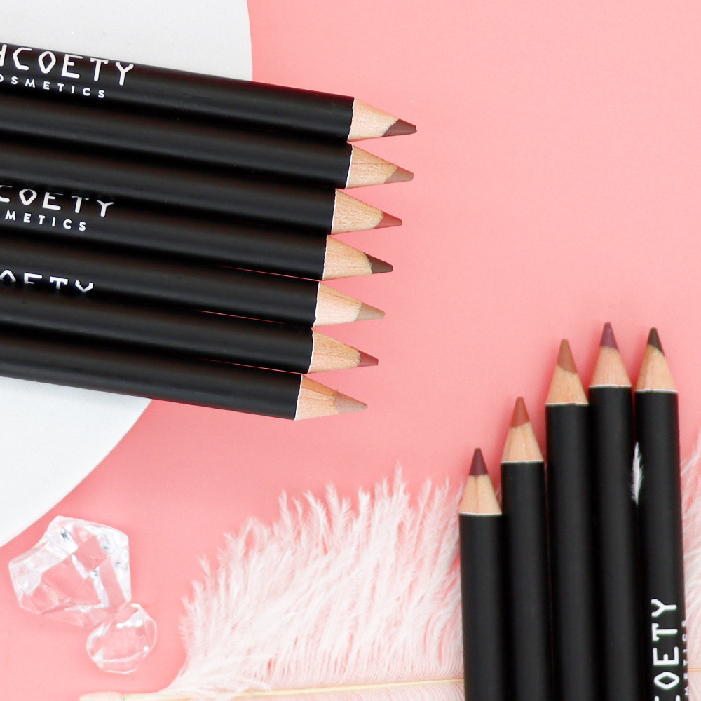 A new cross-border product from Europe and America, 12-color lipstick lip liner, matte, long-lasting and non-fading lip liner, a bestseller for wholesale of foreign trade cosmetics Application Scenario