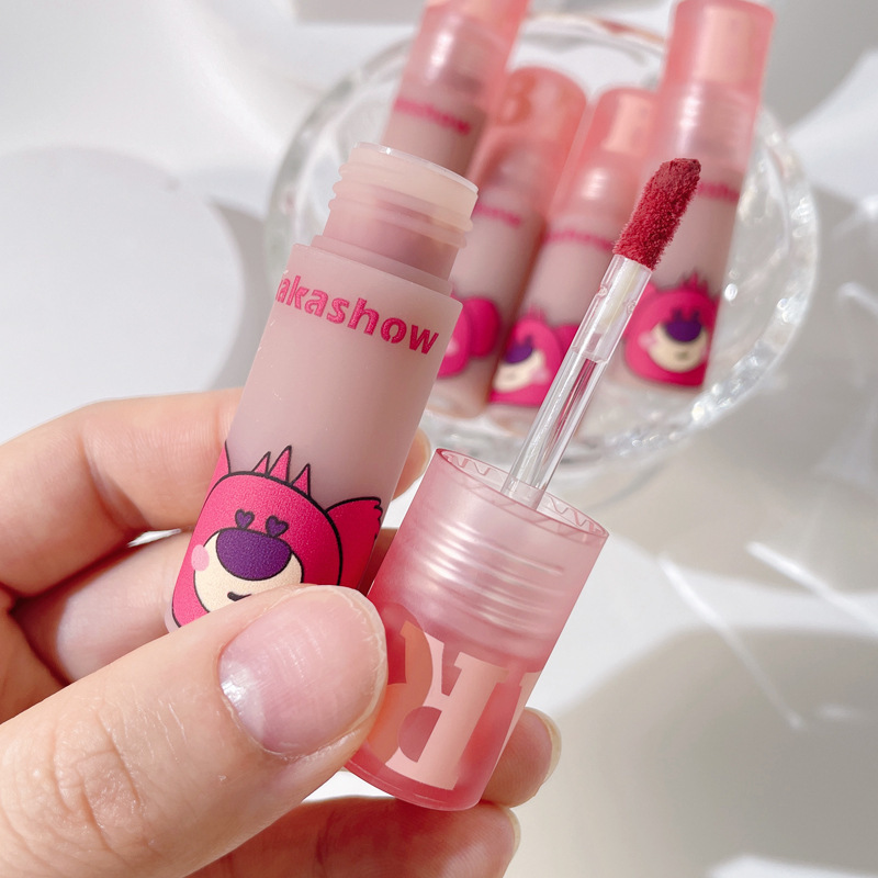 kakashow Sweetheart Bear Lip Gloss Velvet matte Glaze Mud moisturizing and non-stick cup 6-color lipstick Whitening Application Scenario