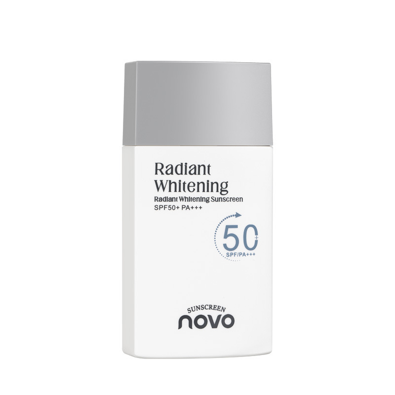 NOVO Light Care Whitening Sunscreen Blocks ultraviolet rays, keeps the face fresh and non-sticky. Students are undergoing outdoor military training Item Picture