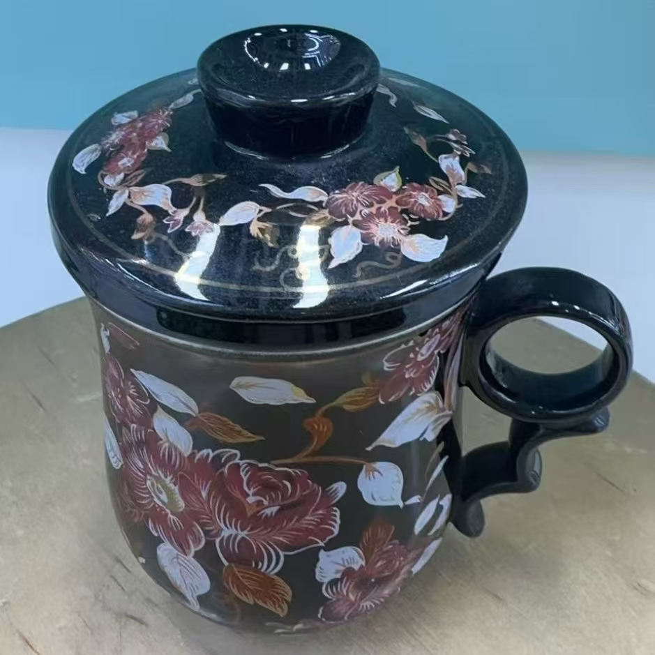 Chinese-style tea cups, office cups, tea-water separation cups, and meeting souvenirs