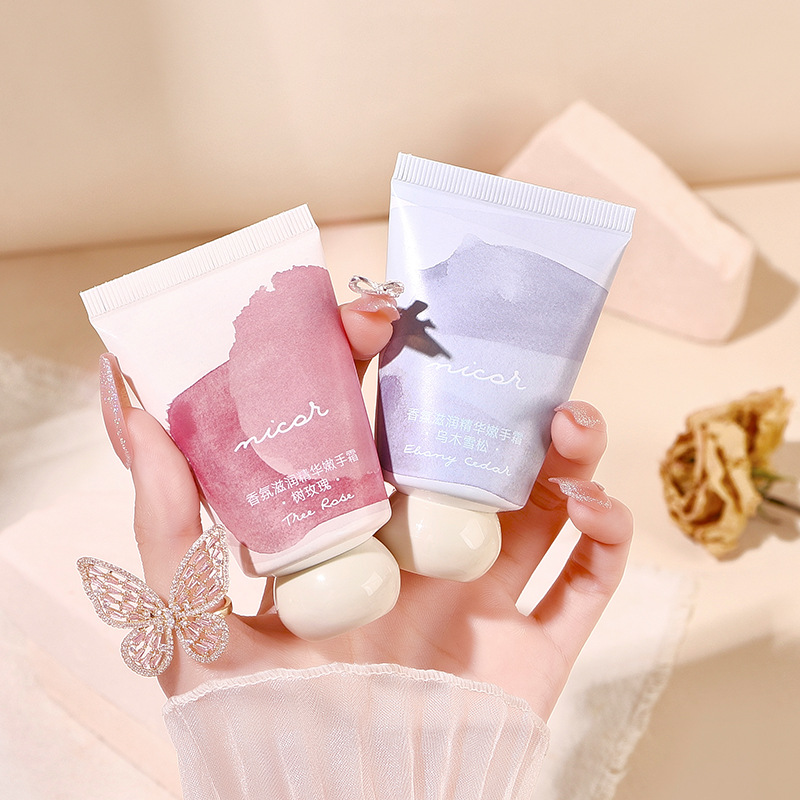 Nicor Nokoya Chubby Hand Cream 40g Moisturizing Vaseline Hand Cream Set Hydrating and Moisturizing Hand Mask Cream Application Scenario